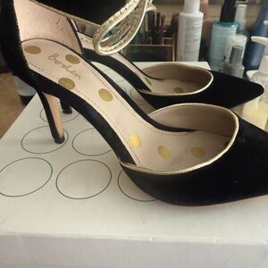 Boden Elegant Black and Gold Heels